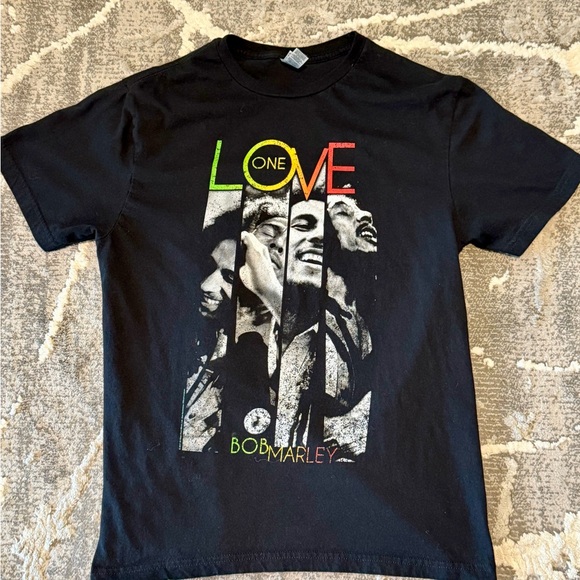 Black Graphic T-Shirt - Picture 1 of 3